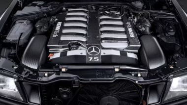 Renntech SEC V12 Widebody Sledgehammer, il motore V12