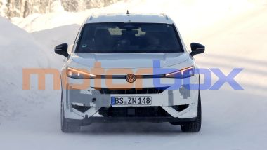 Nuova Volkswagen T-Roc R 2027, il frontale