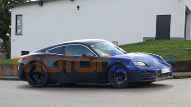Porsche e Audi: la 718 Cayman EV durante i collaudi