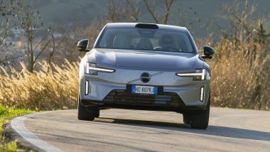 333 CV e un motore sono pi&ugrave; che sufficienti