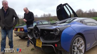 Clarkson e Metcalfe esaminano la ventola e gli estrattori della Gordon Murray T.50