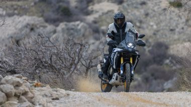 Voge Valico 800 Rally, la potenza &egrave; quella giusta per divertirsi con qualche bel traverso di gas