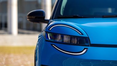 Nuova Nissan Micra, dettaglio del faro