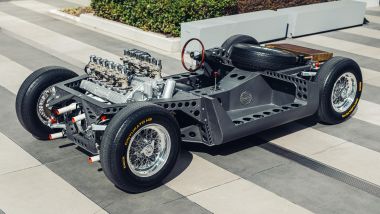 Lamborghini Miura, lo chassis: 3/4 posteriore dall'alto