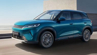 Con BYD Atto 2 DM-i fai 1.000 km senza fermarti