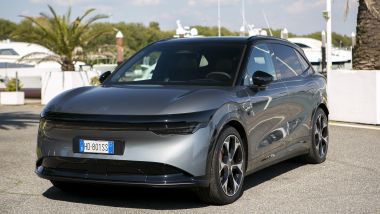 Zeekr 7X, 3/4 anteriore