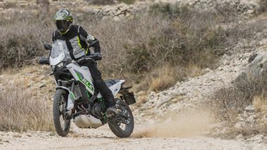 Kawasaki KLE 500SE 2026, niente controllo di trazione - un male, fino a un certo punto