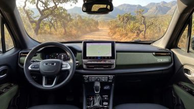 Jeep Renegade 2027, la plancia