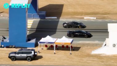 Bugatti Divo e Koenigsegg Jesco, la partenza della drag race