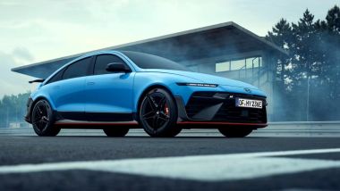 Hyundai Ioniq 6 N, 3/4 anteriore