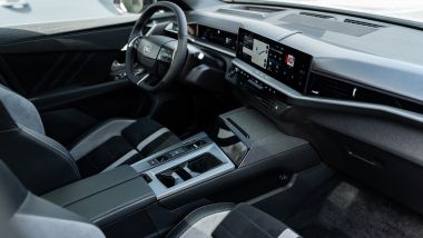 Opel Gandland Electric AWD, l'interno