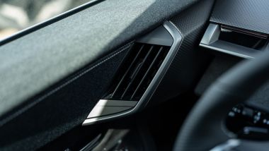 Nuova Opel Grandland: le bocchette di ventilazione laterali