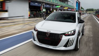 280 CV, 0-100 in 5,7''