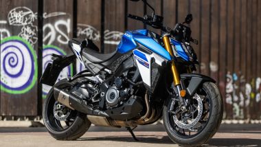 Comparativa ''supermedie'' 2026, la GSX-S1000 Evo