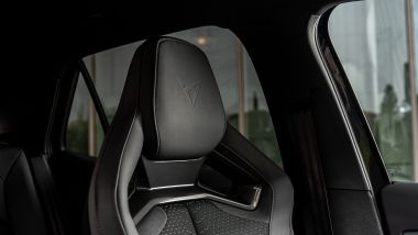 Su Born VZ, nuovi sedili sportivi