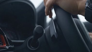 Honda Civic e:HEV RS: i nuovi paddle in alluminio