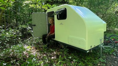 Alpencamper Eco Slide Out, la nano-roulotte (credits: Alpencamper)