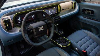 Fiat Grande Panda Turbo 100, il posto di guida