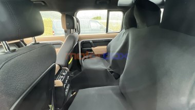 Land Rover Defender restyling