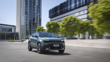 Nuova Jeep Avenger restyling