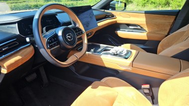 Mazda 6e, interni