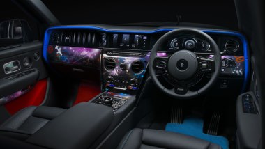 Rolls Royce Black Badge Cullinan by Cyril Kongo, la plancia