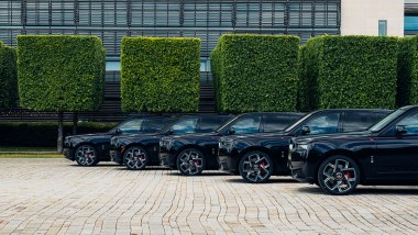 Le uniche 5 Rolls Royce Black Badge Cullinan by Cyril Kongo