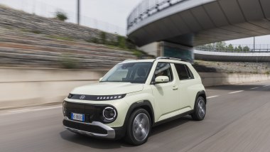 Hyundai Inster, la prova in autostrada