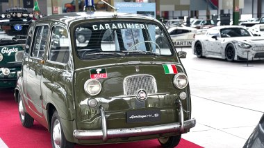 Una Fiat 600 Multipla appartenuta all'Arma dei Carabinieri