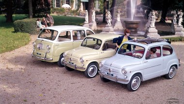 Fiat 600 Multipla accanto alla 600 normale