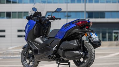 Confronto XMAX 300 e NMAX 155