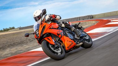 Suzuki GSX-8R arancione