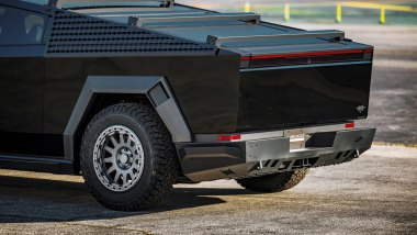 Tesla Cybertruck Unplugged Performance, vista posteriore