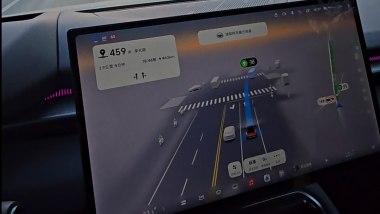 Xpeng P7 con VLA 2.0 in Cina, come visualizza la strada