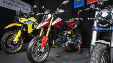 Ducati Collezione 100: Hypermotard V2 S 100