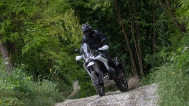 CFMOTO 1000MT-X alla HAT