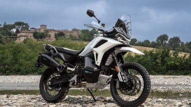 CFMoto 1000 MT-X, il design conferma quanto visto sulla 800 MT-X