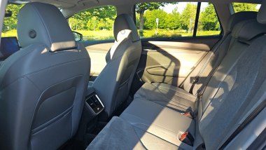 Skoda Enyaq, posti posteriori