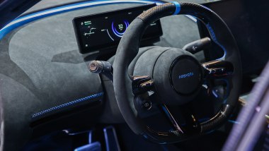 Kosmera Star Matrix, volante e strumentazione