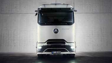 Mercedes-Benz eActros Lowliner, due varianti disponibili