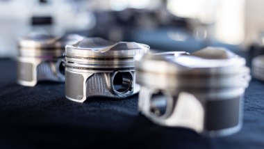 I pistoni del Peugeot Turbo 100 sono diversi da quelli del PureTech