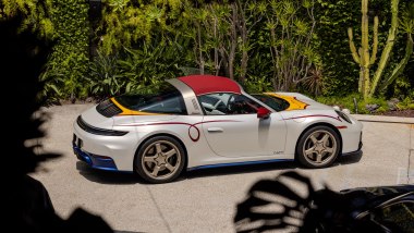 Porsche 911 Targa 4 GTS Jessie, vista laterale