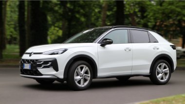 Volkswagen T-Roc, vista laterale
