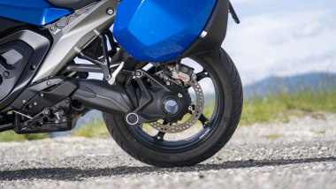 BMW R 1300 R, ovviamente il cardano non poteva mancare