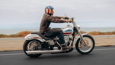 Harley-Davidson Super Glide 