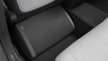 Lexus EX 2027, poggiapiedi deodorante