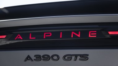Alpine A390 GTS, dettaglio logo