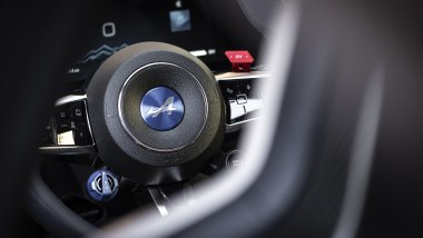 Alpine A390 GTS, il volante