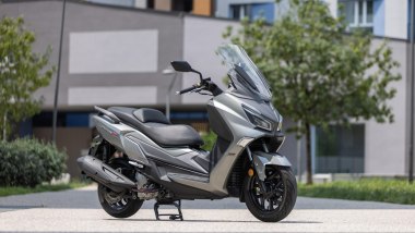 SYM Joymax Z 300 E5+ 2026, 3/4 anteriore