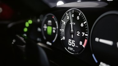 Porsche Taycan, cambi marcia virtuali
